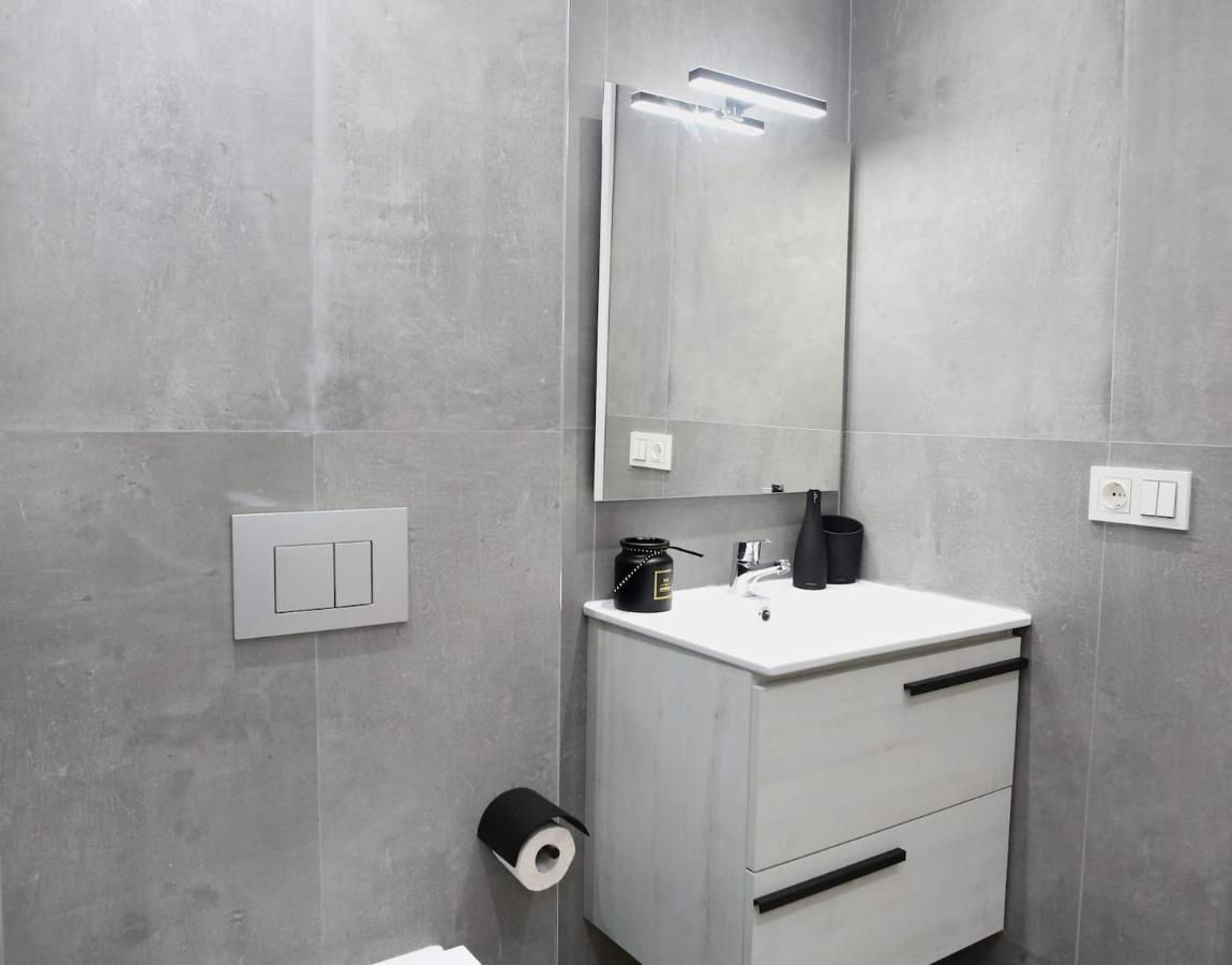 Апартаменти Piso Reformado A 2 Min Del Casco Viejo Con Garaje Gratis Більбао Екстер'єр фото